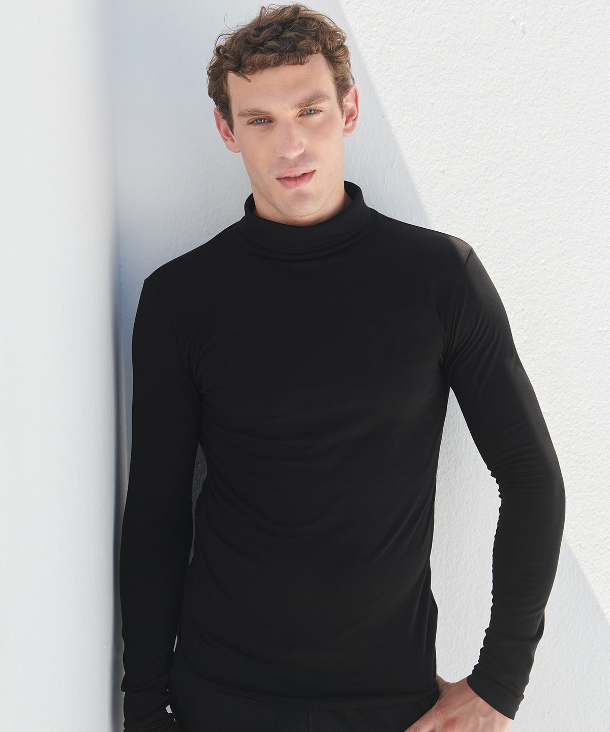 Black - Feel good roll neck top